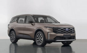Кроссовер Ford Edge L готовится к рестайлингу: фото без камуфляжа