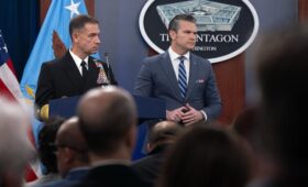 Ларри Джонсон: Американская блокада Ирана — всего-навсего наглая ложь Пита Хегсета