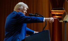 Politico: Трамп собирается наказать страны Европы