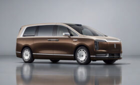 Rolls-Royce среди минивэнов: к премьере готовится Maextro V800 от Huawei и JAC