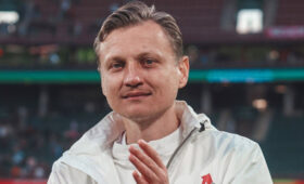 Собака лает, «Локомотив» идёт: клуб встал на защиту своего главного тренера