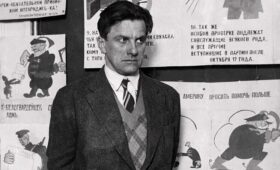 Стихи Владимира Маяковского на смерть Есенина: исполнилось 100 лет со дня первой публикации