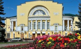 Владимир Путин наградил Волковский театр Ярославля орденом «За заслуги в культуре и искусстве»